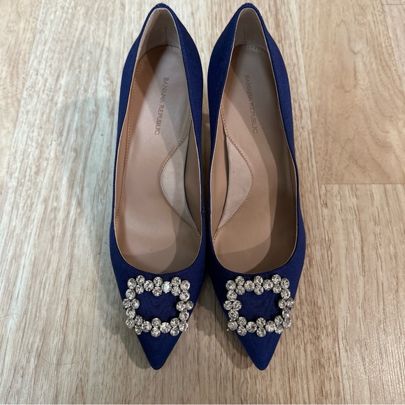 New Banana Republic Madison Blue Crystal Buckle Pumps Size 8.5 - Picture 1 of 12